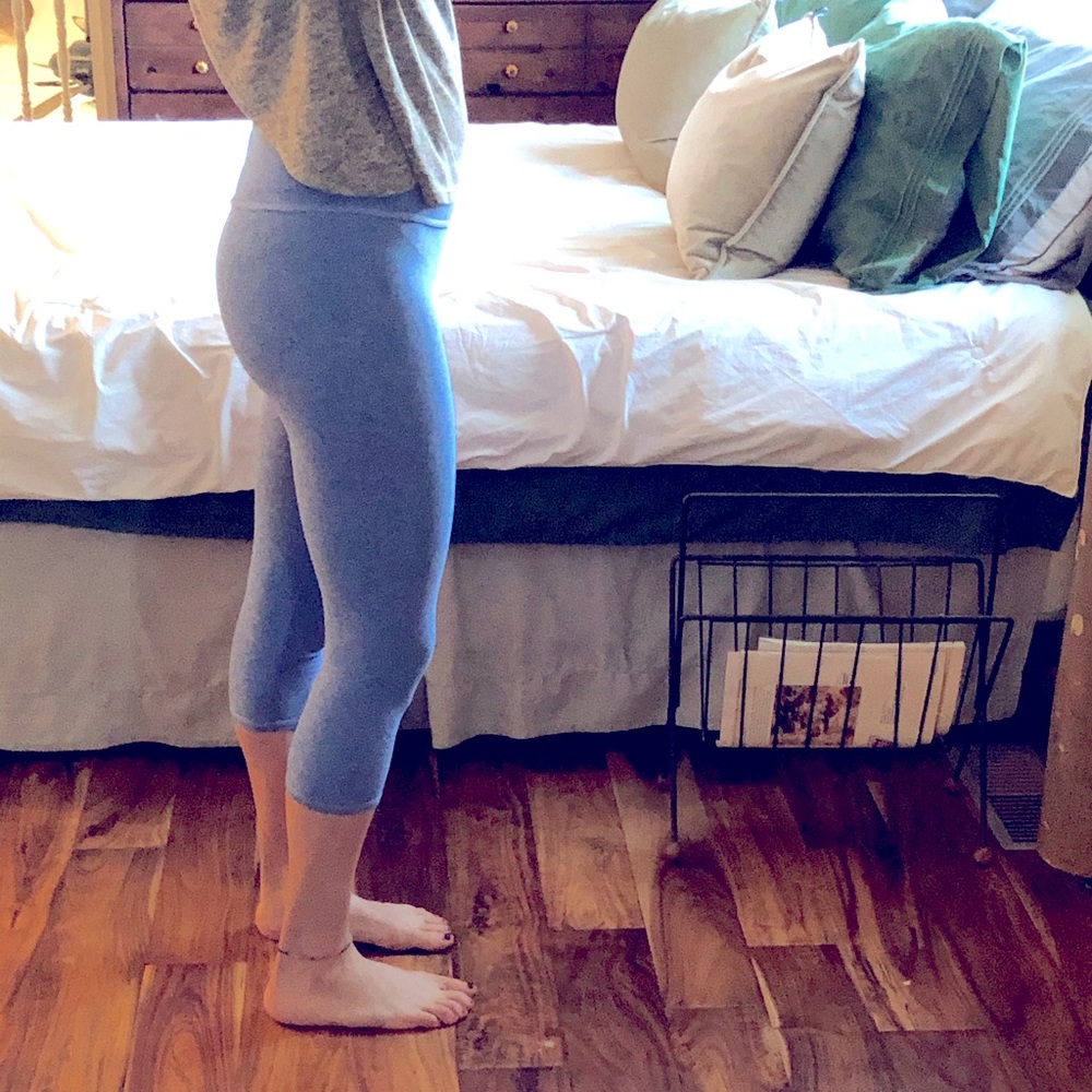 Two pair fabletics crop mid rise leggings
